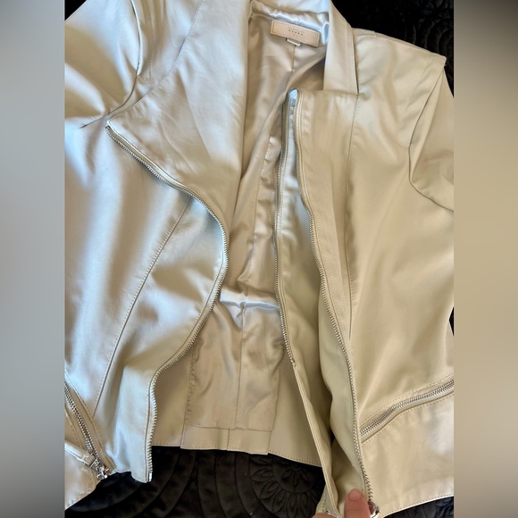 BLANKNYC Zipper Detail Asymmetrical Moto Jacket Faux Leather “Vanilla Latte” - Picture 12 of 16